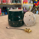 اگه دنبال یه هدیه خاص و متفاوت برای عزیزت میگردی، این ماگ با طرح ستاره دنبالهدار و ستاره طلایی، یه انتخاب عالیه که هم شیکه و هم پر از حس و حال خوب.