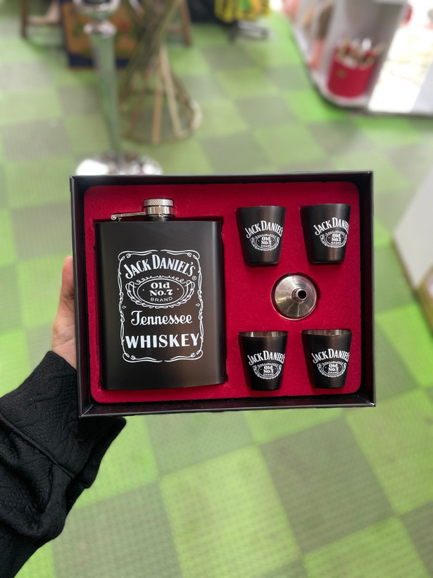 ست قمقمه جیبی استیل 4 شات