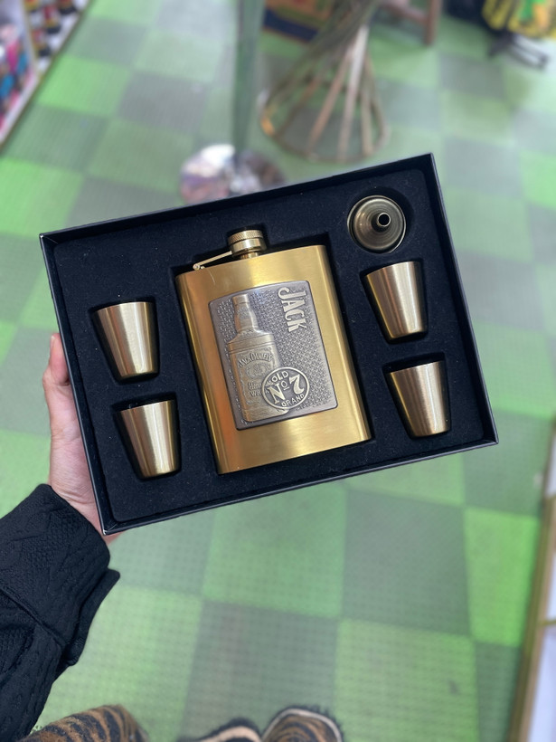 ست قمقمه جیبی استیل 4 شات