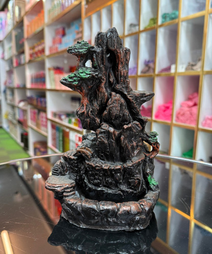 جاعودی آبشاری مدل صخره و درخت